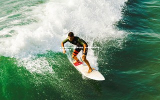 悟空体育官网-圣马洛德异军突起，法甲赛场掀起新风潮，圣马洛海边豪宅
