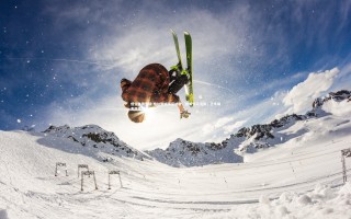 悟空体育官网-格拉斯纳赛后坦言，结果令人沮丧，上半场表现值得自豪